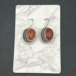 Carnelian gemstone dangle earrings 🧡 on sterling silver overlay NWT
